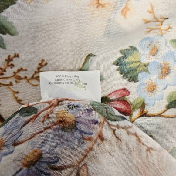 Botanical Printed Scarf With Roses Butterflies & Birds - Picture 13 of 16